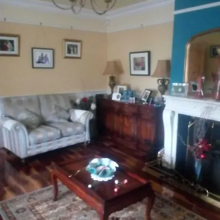 Gospodarstwo wiejskie Tig Na Coille Country House Kilkenny