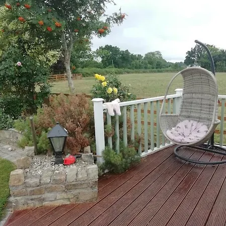 Tig Na Coille Country House *