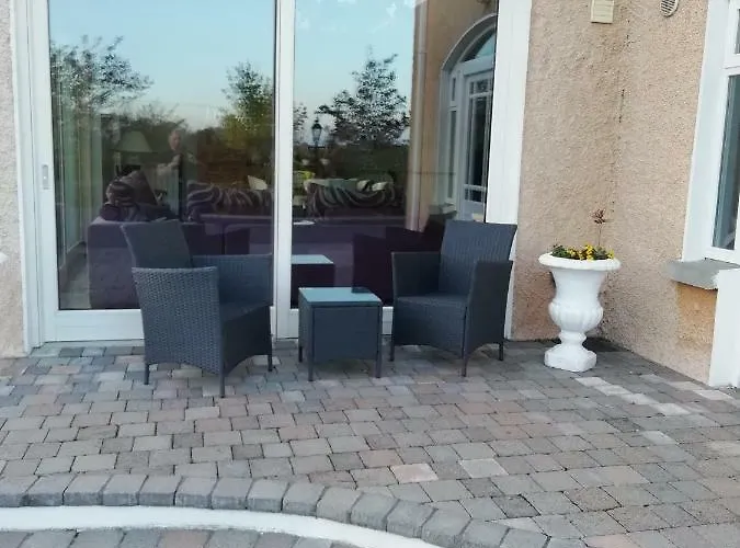 Tig Na Coille Country House *